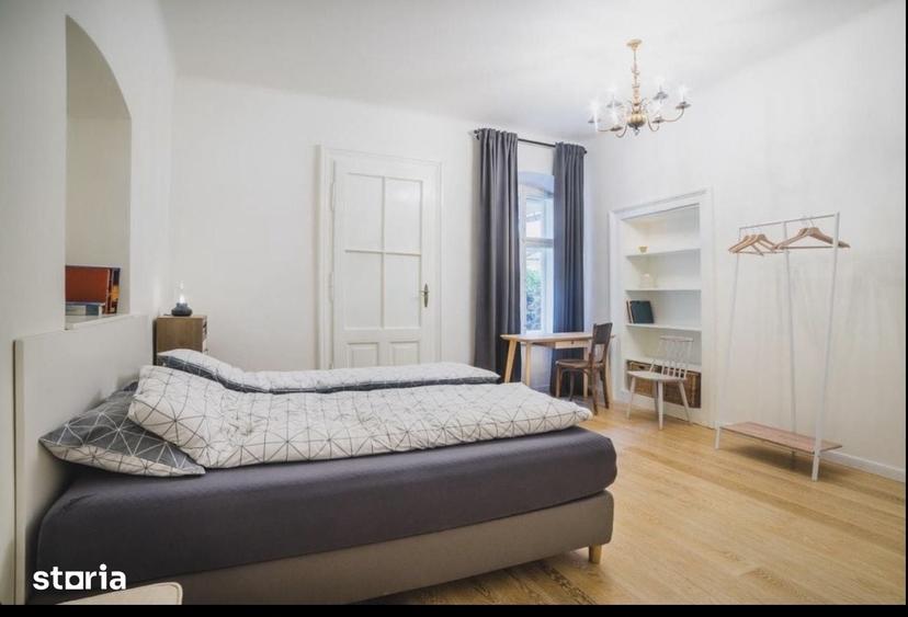Apartament cu 4 camere în Central