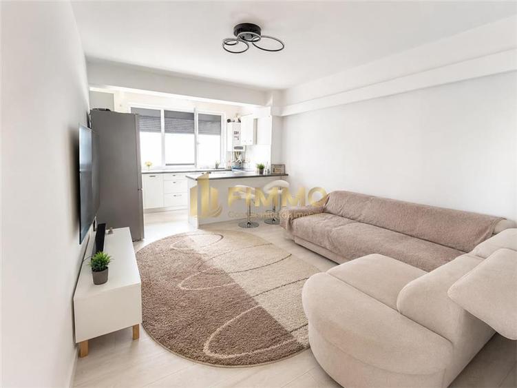 Apartament cu 2 camere semidecomandat în Ipotești