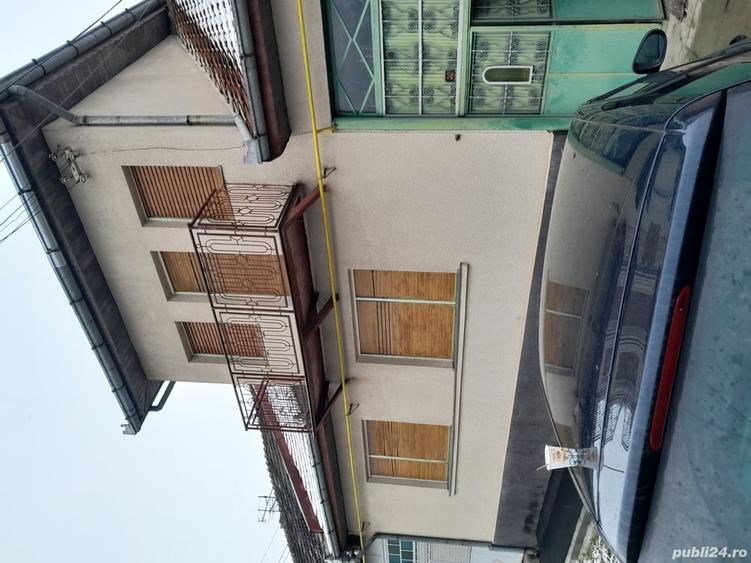 Casă cu 6 camere cu Teren 110 Mp în Central