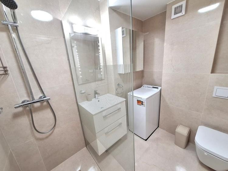 Penthouse cu 4 camere decomandat în Craiovei