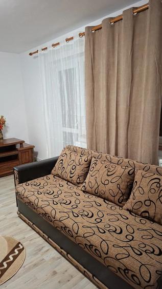 Agentie inchiriem apartament 2 camere Str. Henri Coanda V.Rosie Stadion,etaj.1 mobilat ,Centrala,AC - 8