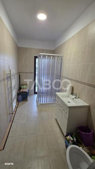 Apartament cu 3 camere decomandat, mobilat în Central