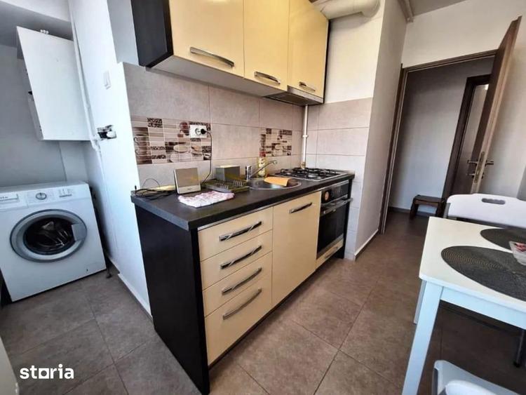 Apartament cu 2 camere, mobilat în Ultracentral