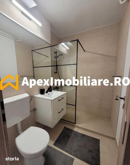 Apartament cu 2 camere semidecomandat în 1 Mai