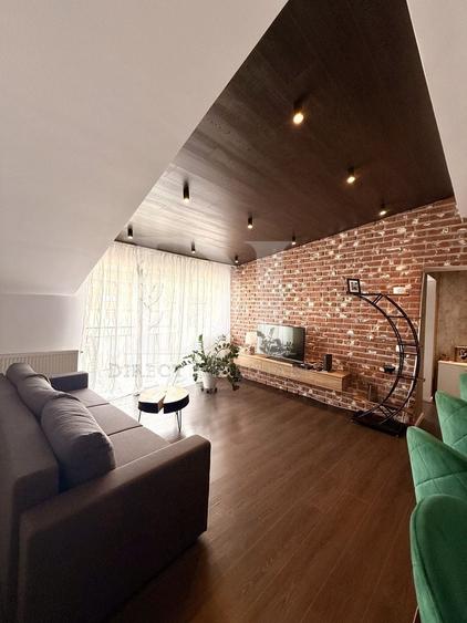 Apartament cu 2 camere semidecomandat, mobilat în Florești