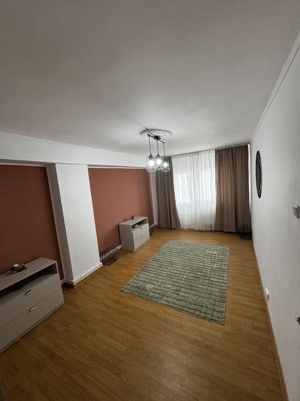 Apartament cu 2 camere centru - 1