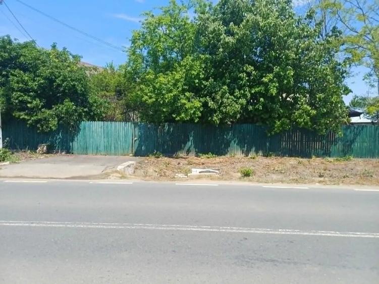 Teren de 3300 mp, în Gruiu