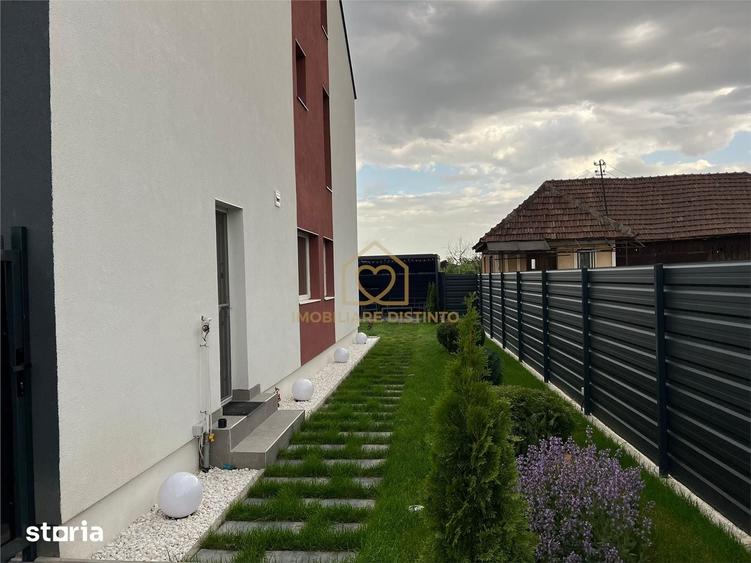 Casă cu 4 camere cu Teren 350 Mp în Recea