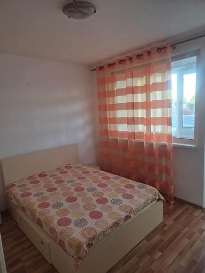 Apartament cu 2 camere decomandat în Cantemir
