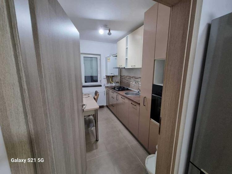 Garsonieră decomandată în Central