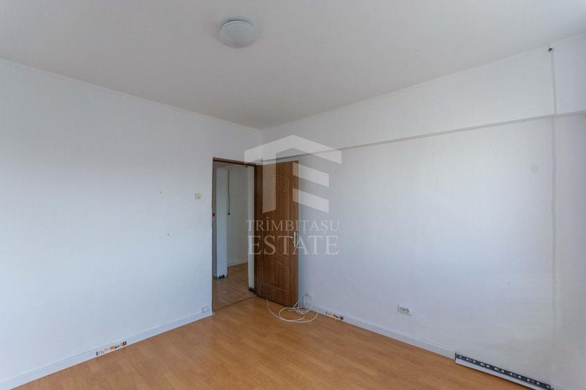 Apartament cu 3 camere decomandat în Pantelimon