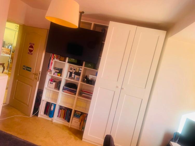 Apartament cu 3 camere decomandat, mobilat în Decebal