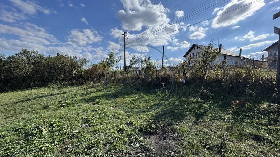 Teren de 973 mp, în Budacu de Jos