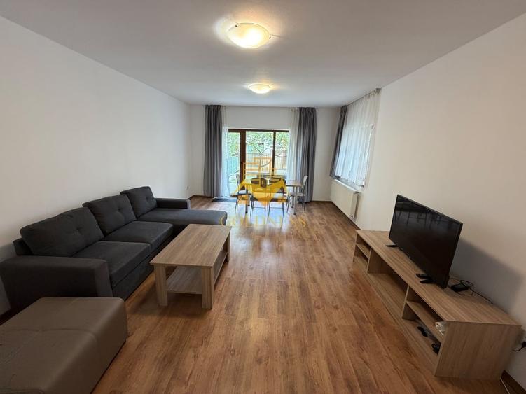 Casă cu Teren 55 Mp în Central
