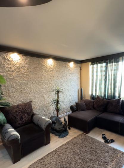 Apartament cu 4 camere decomandat, mobilat în Titan — fotografia 1