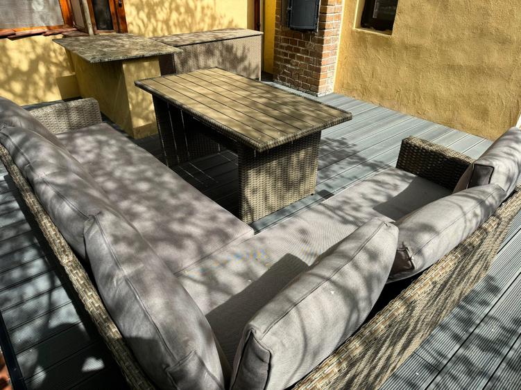 Casă cu 4 camere cu Canalizare în Arcul de Triumf