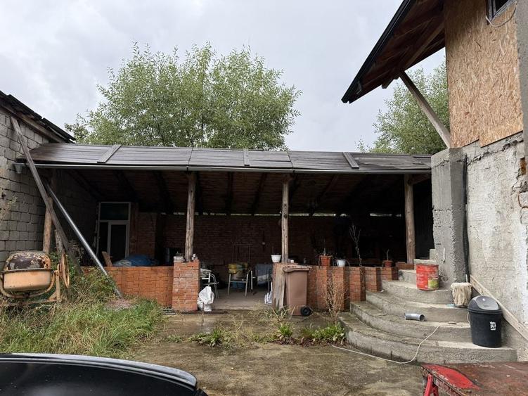 Casă cu 4 camere cu Teren 600 Mp în Bughea de Jos