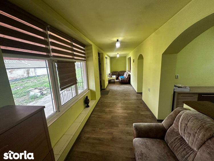 Casă cu 4 camere cu Teren 1900 Mp în Șura Mare