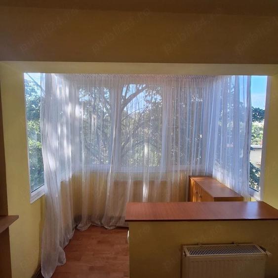 Apartament cu 2 camere semidecomandat, mobilat în Tipografilor