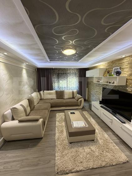 Apartament cu 3 camere decomandat, mobilat în