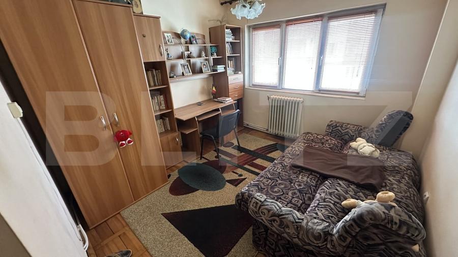 Apartament cu 3 camere decomandat, mobilat în Orăștie