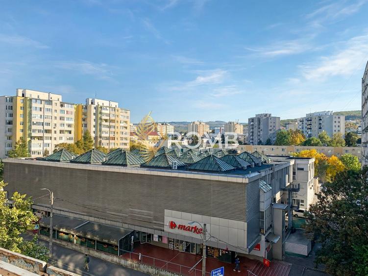 Apartament cu 4 camere decomandat, mobilat în Mănăștur