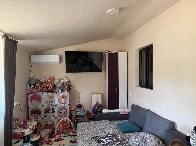 Casă cu 3 camere în Balta