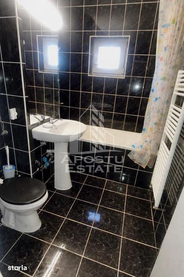 Apartament cu 3 camere, mobilat în Soarelui