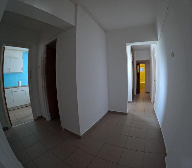 Apartament cu 3 camere decomandat în Morarilor