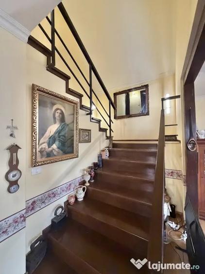 Casă cu 4 camere cu Teren 1050 Mp în Sânmihaiu Român