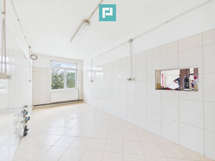 Spațiu comercial, de 708.2 mp, în Periferie
