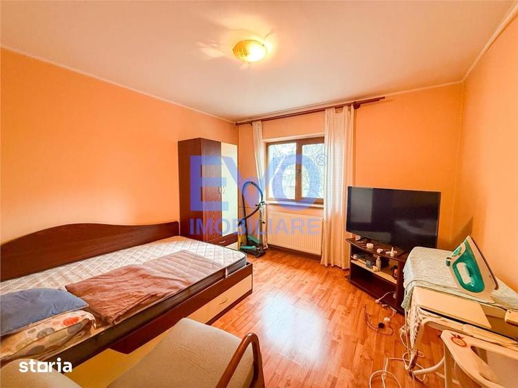 Apartament cu 3 camere decomandat în Nicolina