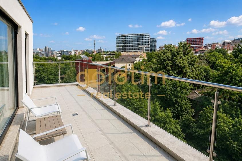 Apartament cu 3 camere semidecomandat în Herăstrău