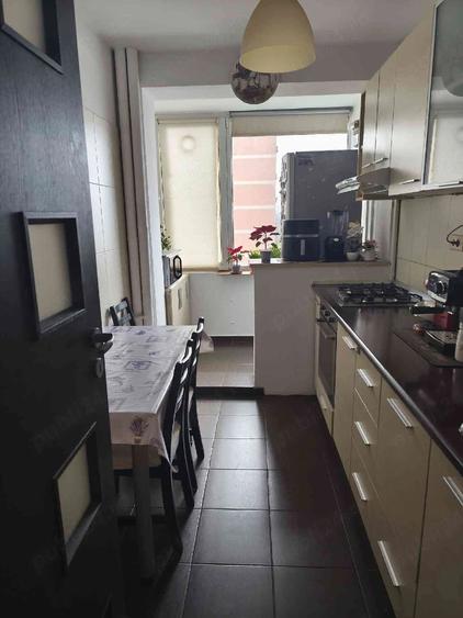 Apartament cu 2 camere semidecomandat în Titan