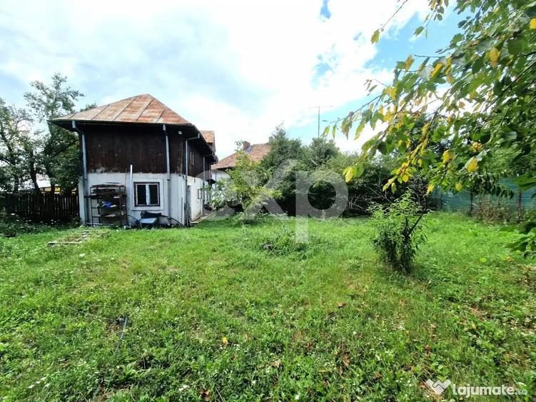 Casă cu 7 camere cu Teren 1500 Mp în Răzvad