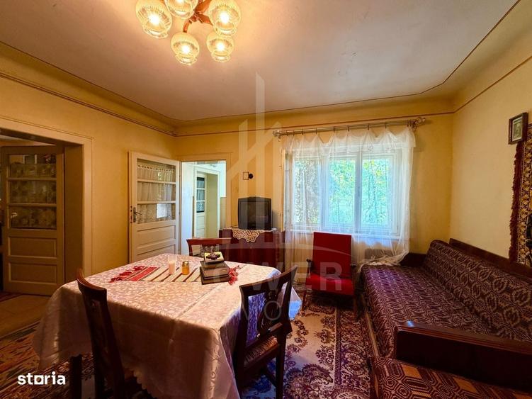 Casă cu 4 camere în Central
