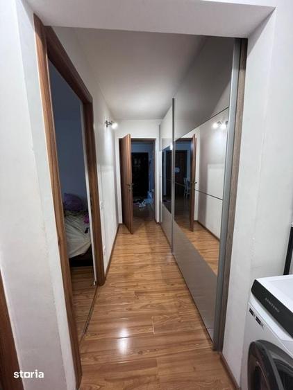Apartament cu 3 camere decomandat în Craiovița Nouă