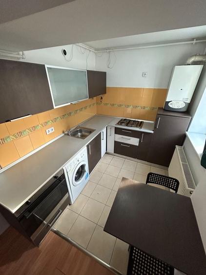 Apartament cu 2 camere decomandat în Vitan