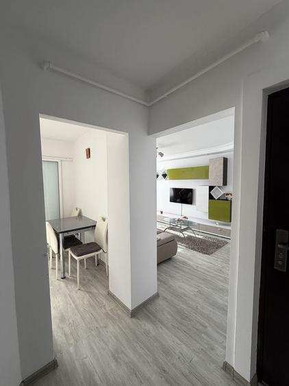 Apartament cu 3 camere decomandat în Popa Șapcă