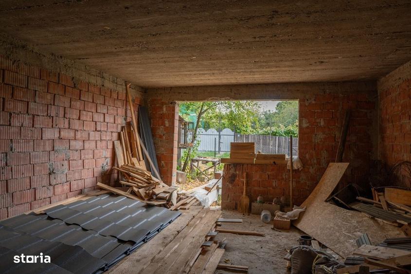 Casă cu 4 camere decomandat în Grigoreni