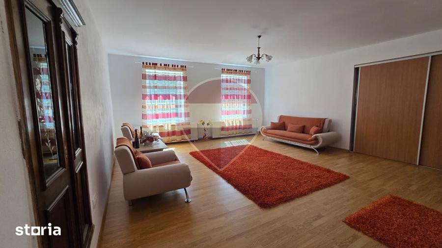 Casă cu 3 camere cu Teren 1320 Mp în Ațel