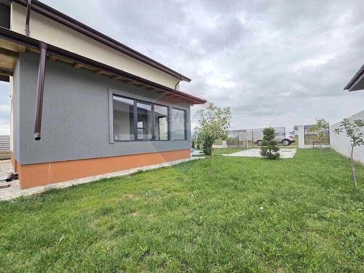 Casă cu Teren 310 Mp în Vânători