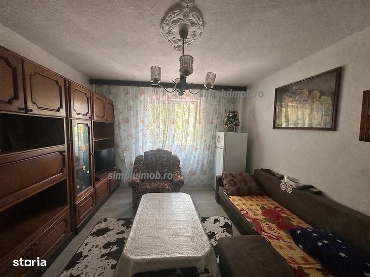 Apartament cu 2 camere semidecomandat în Drumul Găzarului