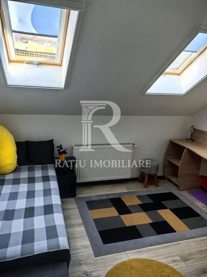 Casă individuală cu 3 camere cu Canalizare în Central
