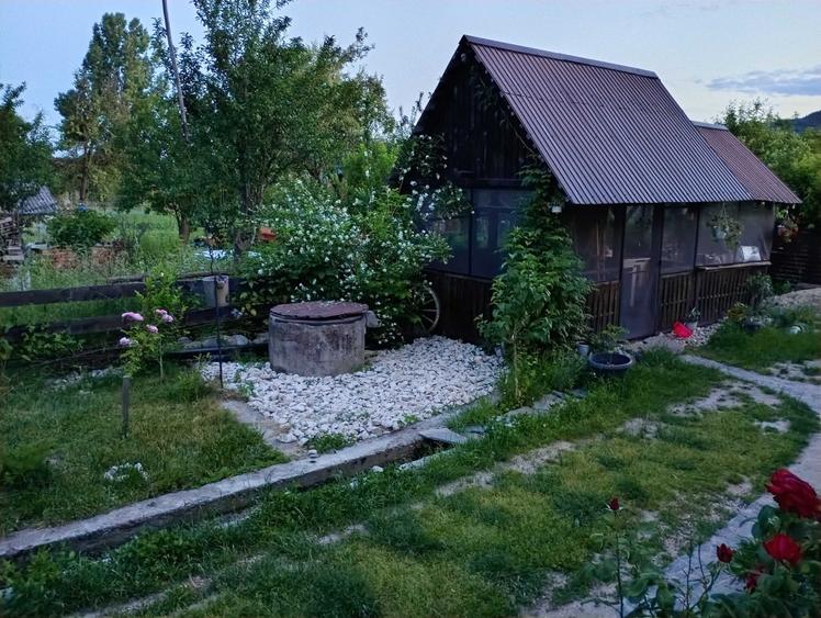 Casă cu 4 camere în Stroești