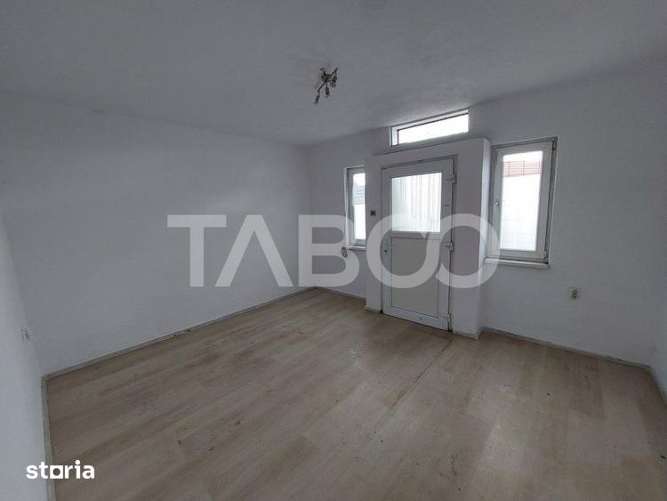 Spațiu comercial, de 40 mp, în Turnișor