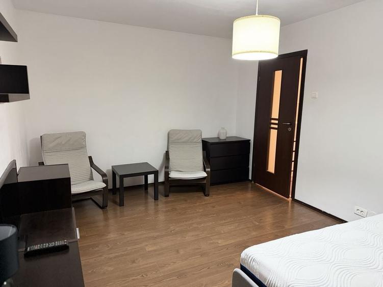 Garsonieră decomandată, mobilată în Valea Ialomiței