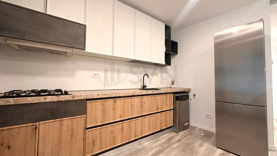 Apartament cu 3 camere semidecomandat în Herăstrău