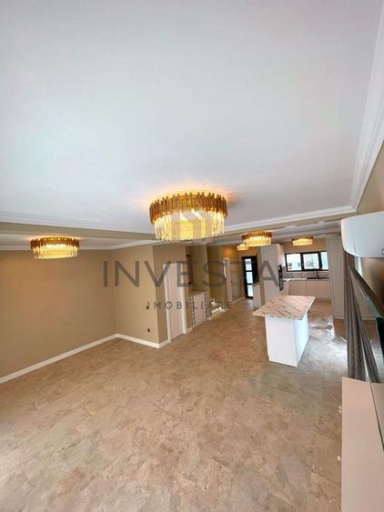 Duplex cu 4 camere cu Canalizare în Iris