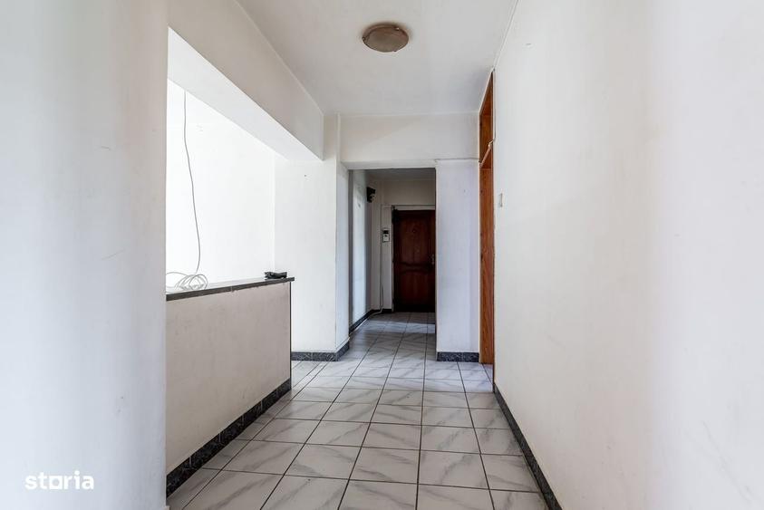 Apartament cu 4 camere decomandat în Aurel Vlaicu